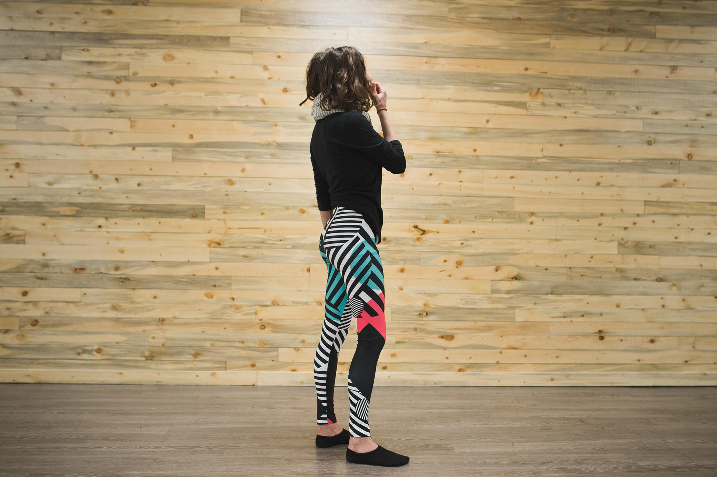Abstract striped zebra - athleisure unisex leggings