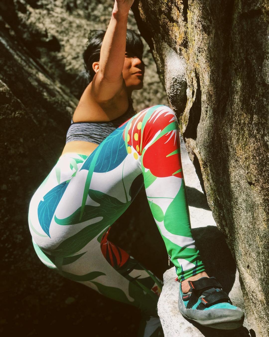 Floral Hawaiian - athleisure unisex leggings