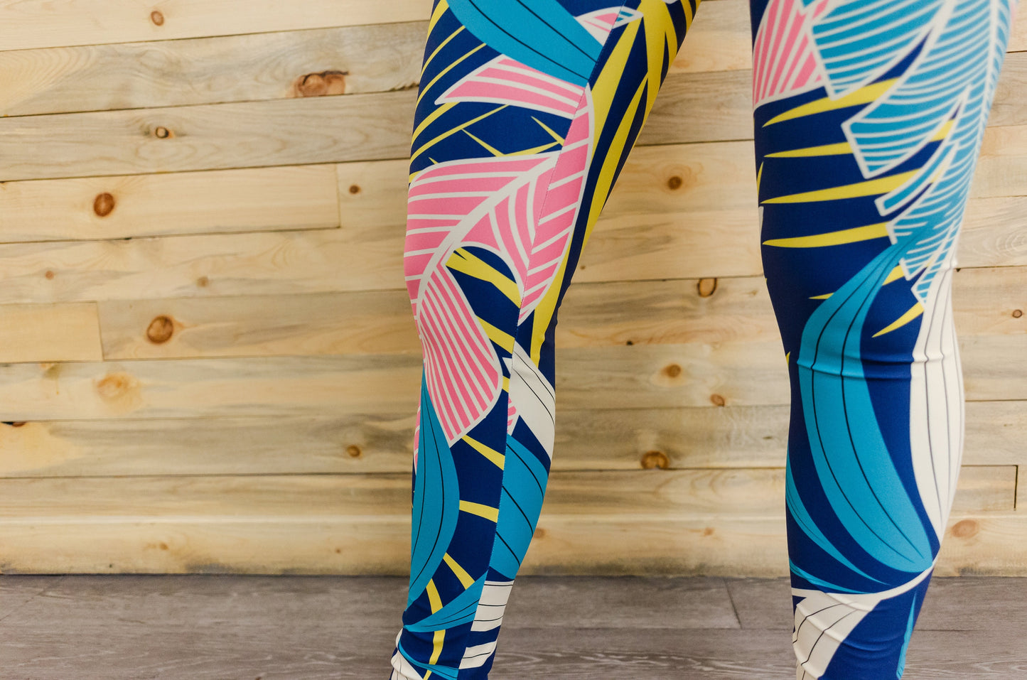 Monstera delight tropical aloha - athleisure unisex leggings