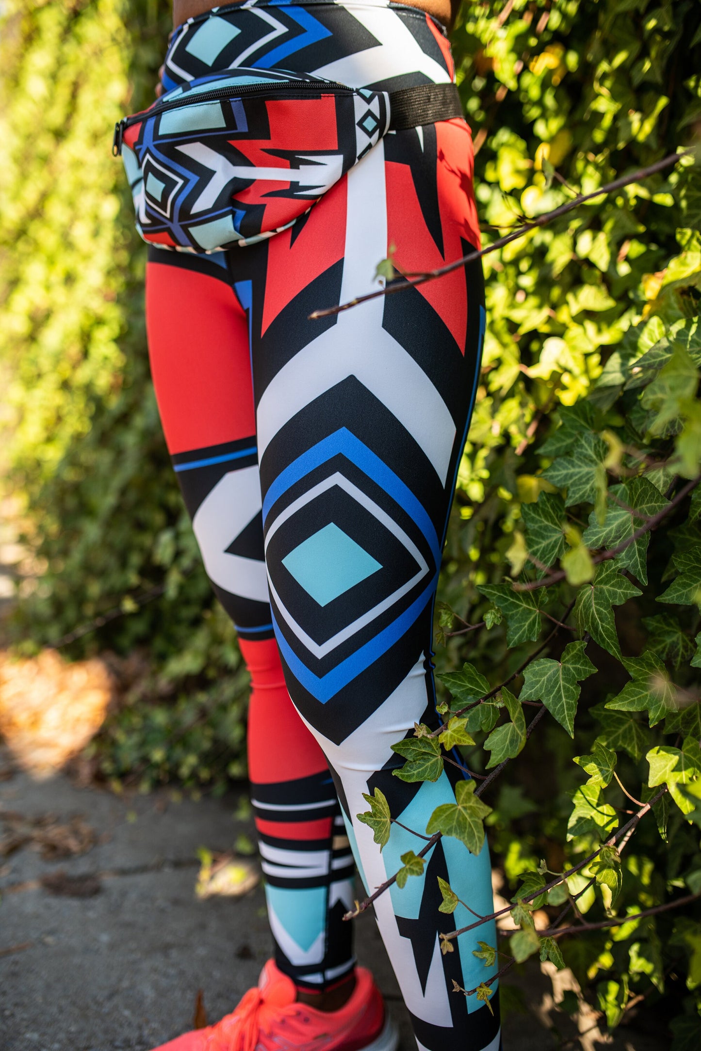 Africa Ndebele  - athleisure unisex leggings